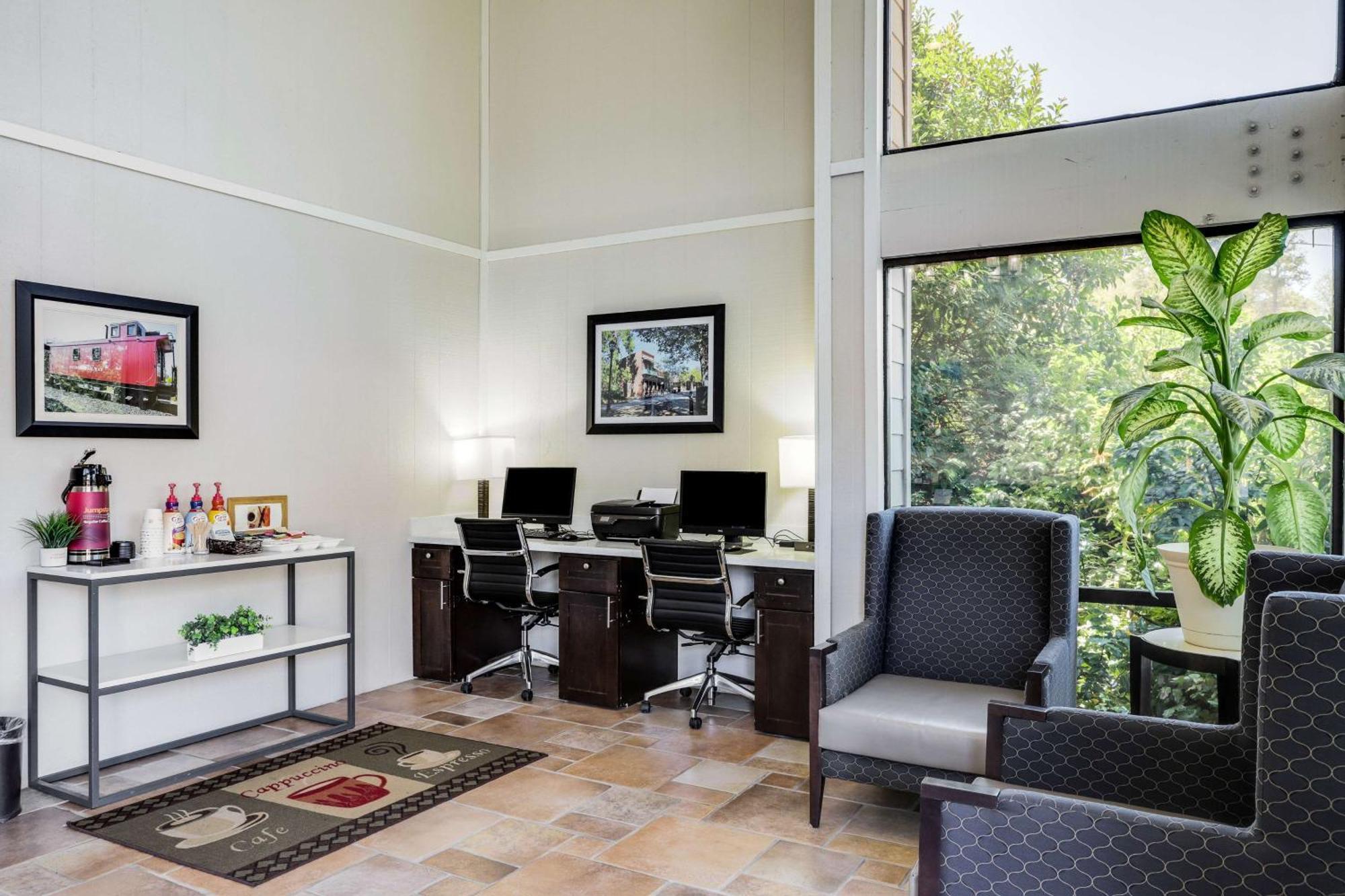 Best Western Plus Sonora Oaks Hotel And Conference Center Exterior photo